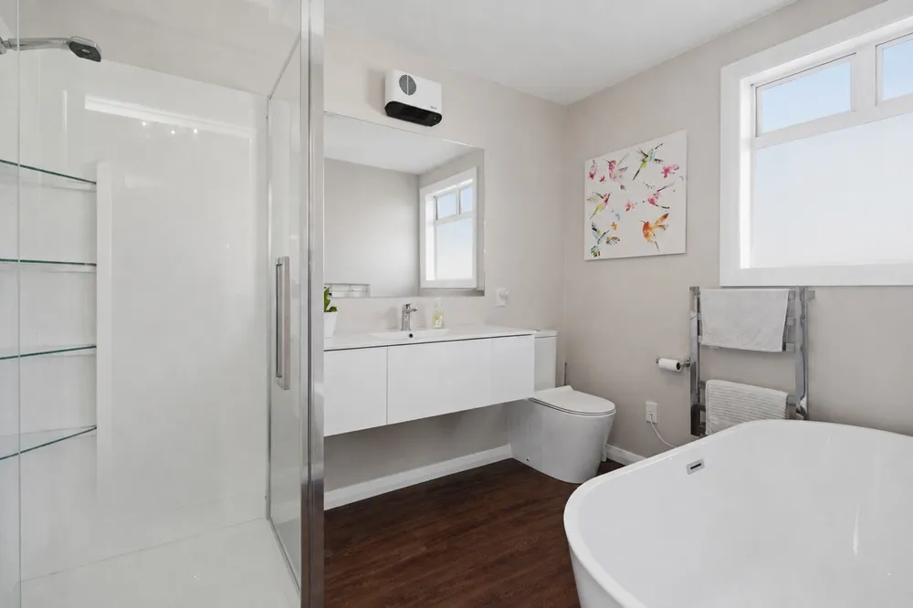 Photos of 18 Puriri Street