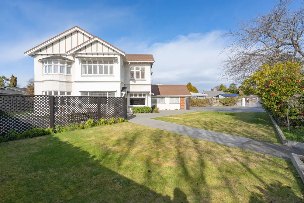 Photos of 18 Puriri Street