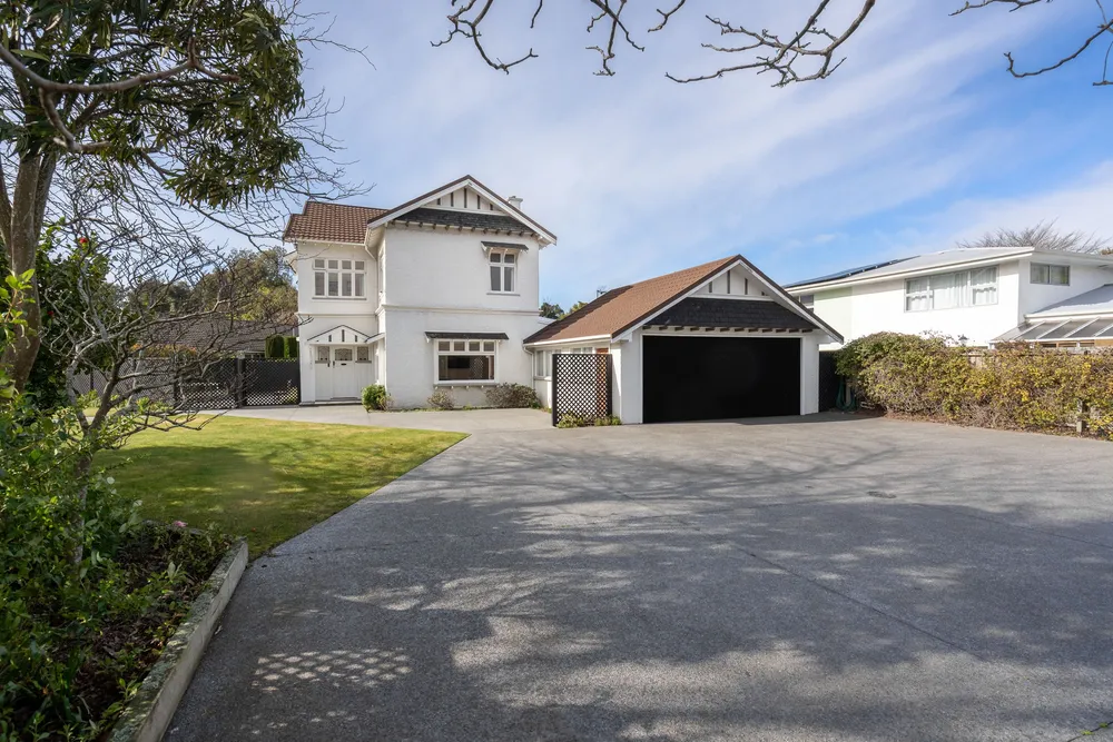 Photos of 18 Puriri Street