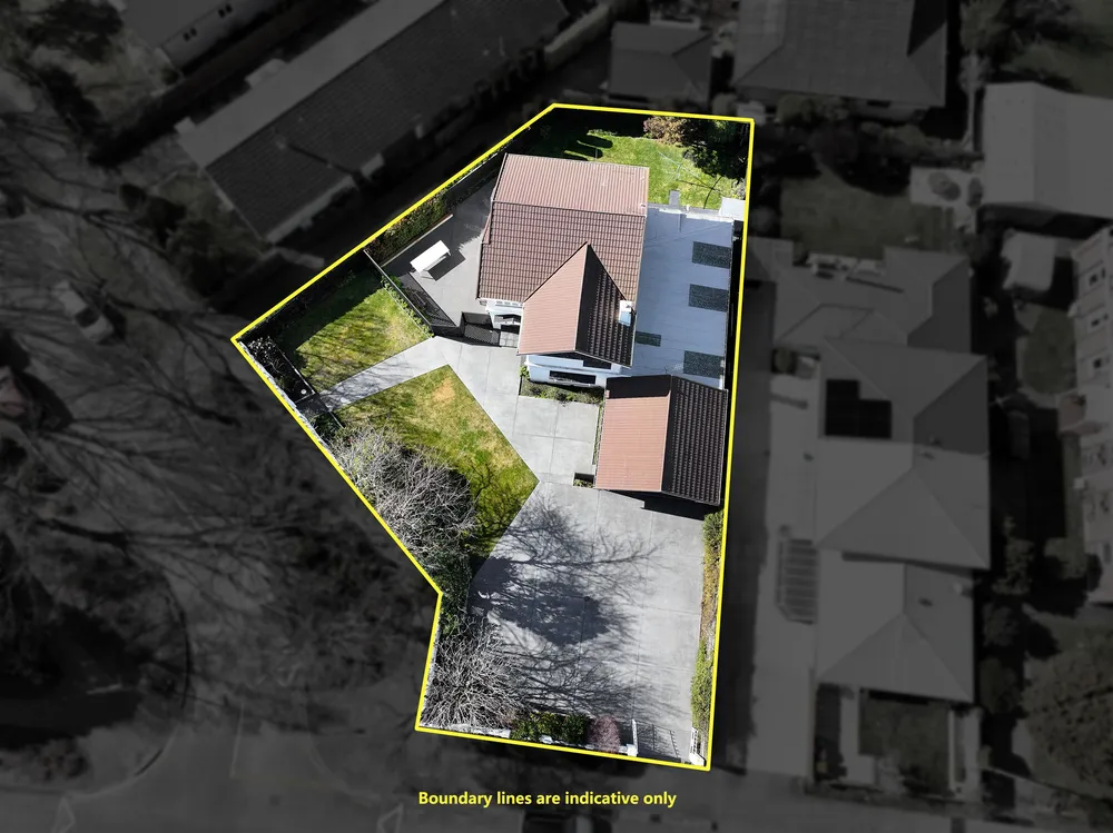 Photos of 18 Puriri Street