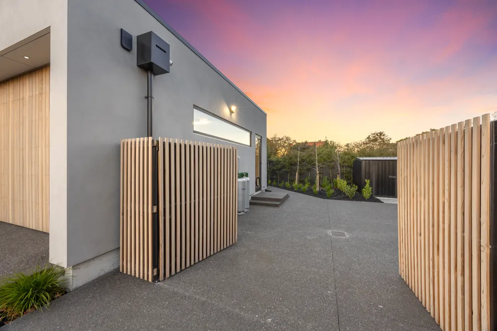 Photos of 67A Fendalton Road