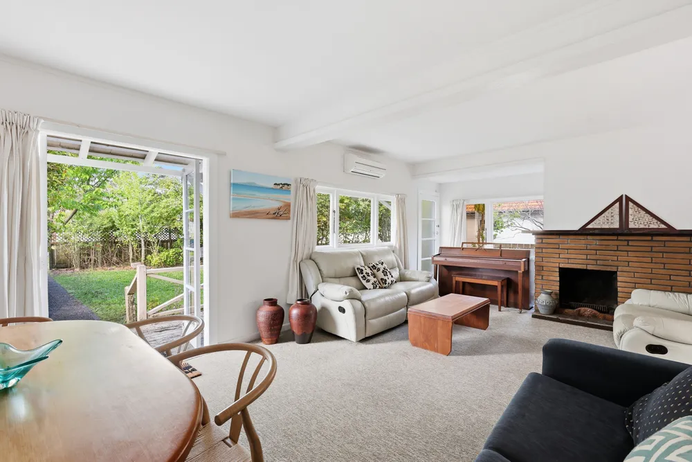 Photos of 1/88 Beach Haven Road