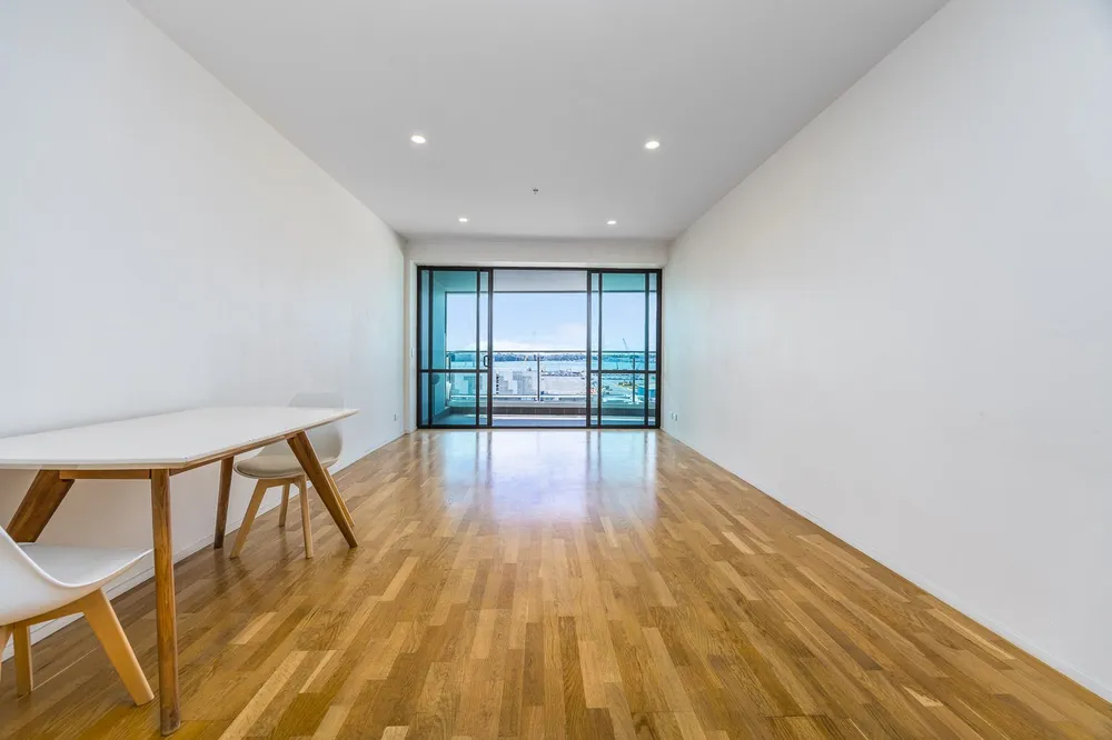 Photos of 906/18 Beach Road