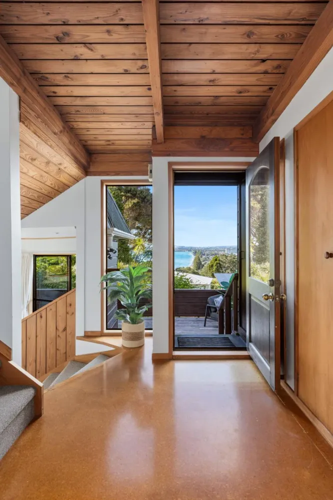 Photos of 5 Lancelot Road