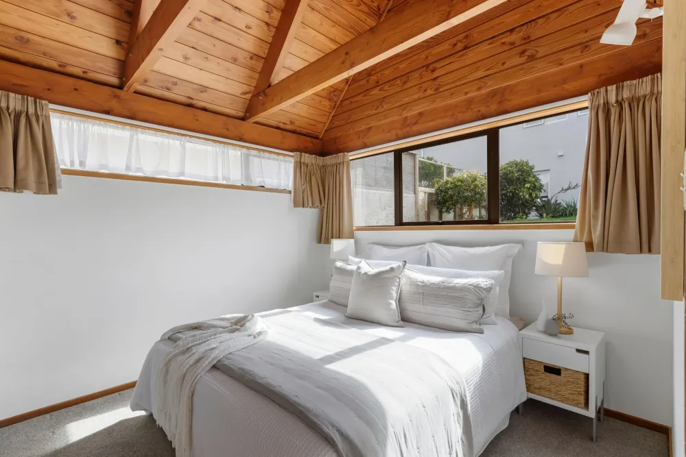Photos of 5 Lancelot Road