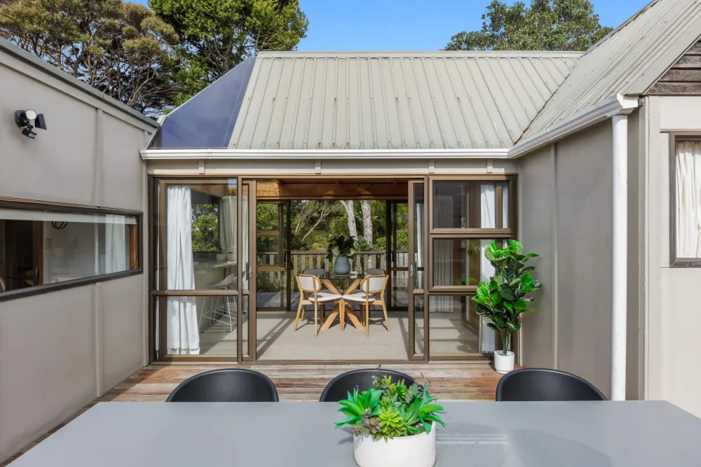 Photos of 5 Lancelot Road