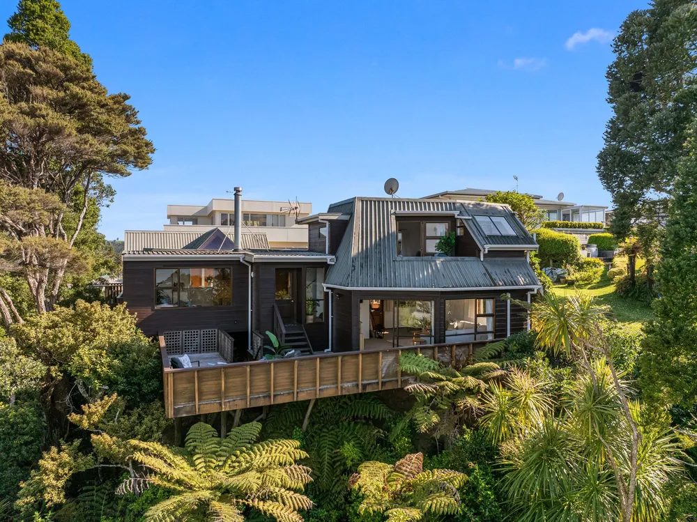 Photos of 5 Lancelot Road