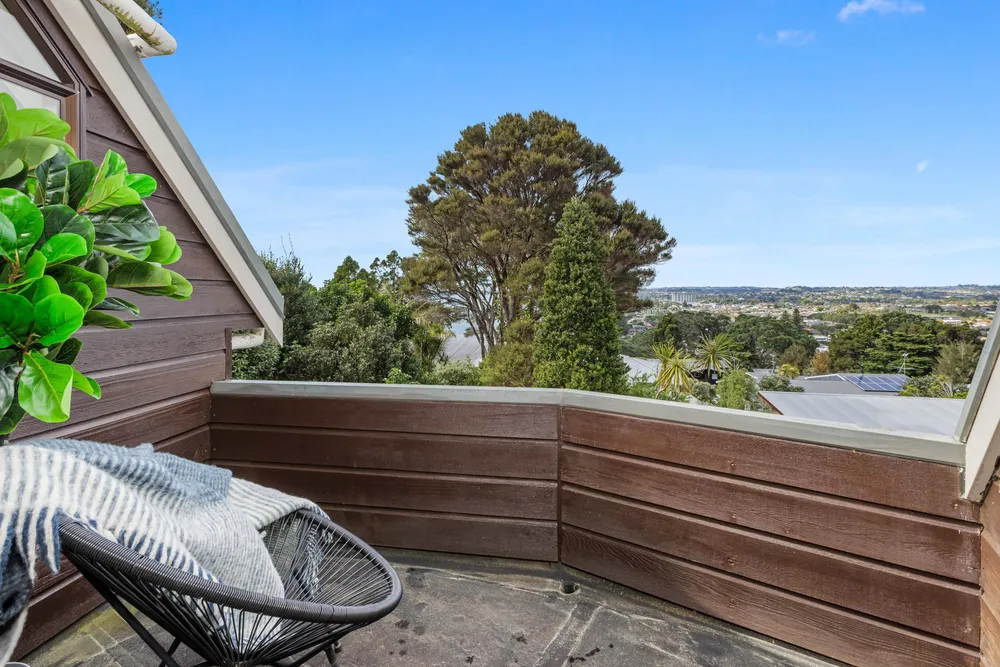 Photos of 5 Lancelot Road