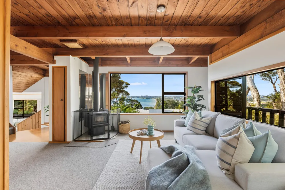 Photos of 5 Lancelot Road