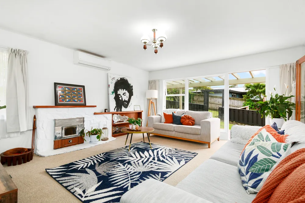 Photos of 64 Larsen Crescent