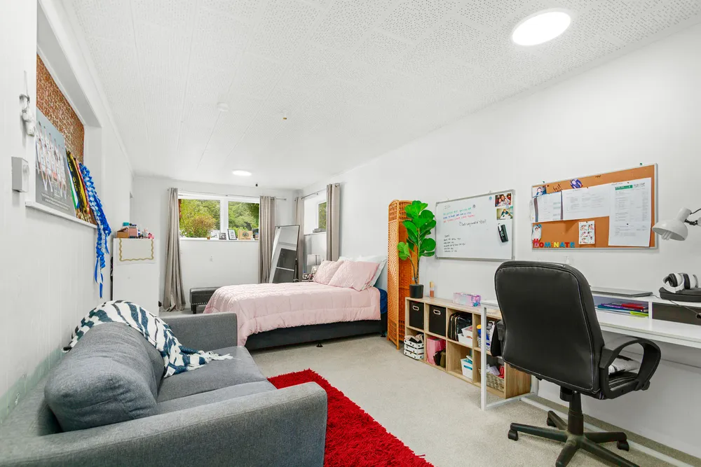 Photos of 64 Larsen Crescent
