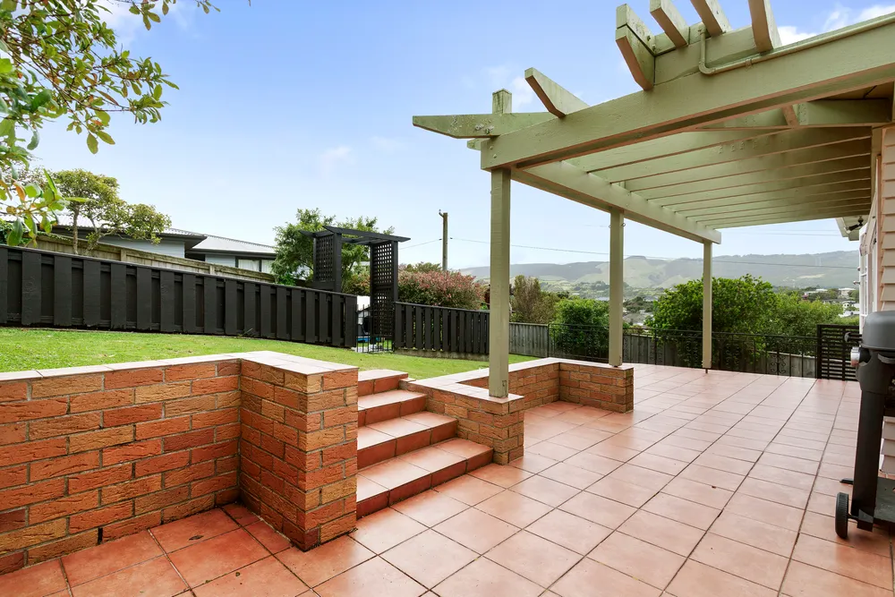 Photos of 64 Larsen Crescent