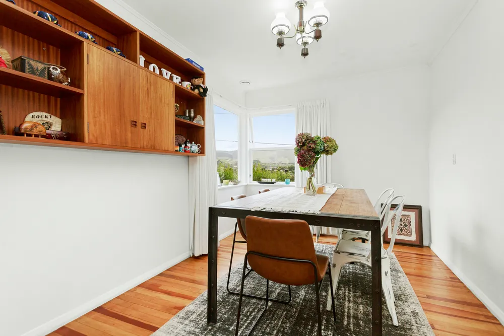 Photos of 64 Larsen Crescent