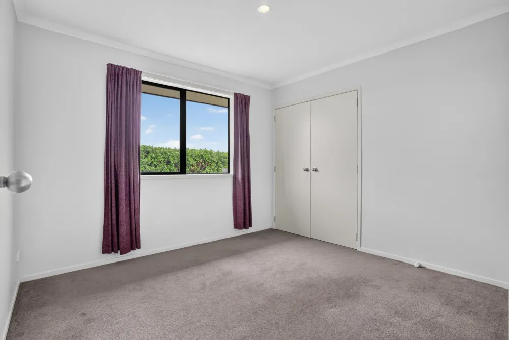 Photos of 5 Hillside Avenue