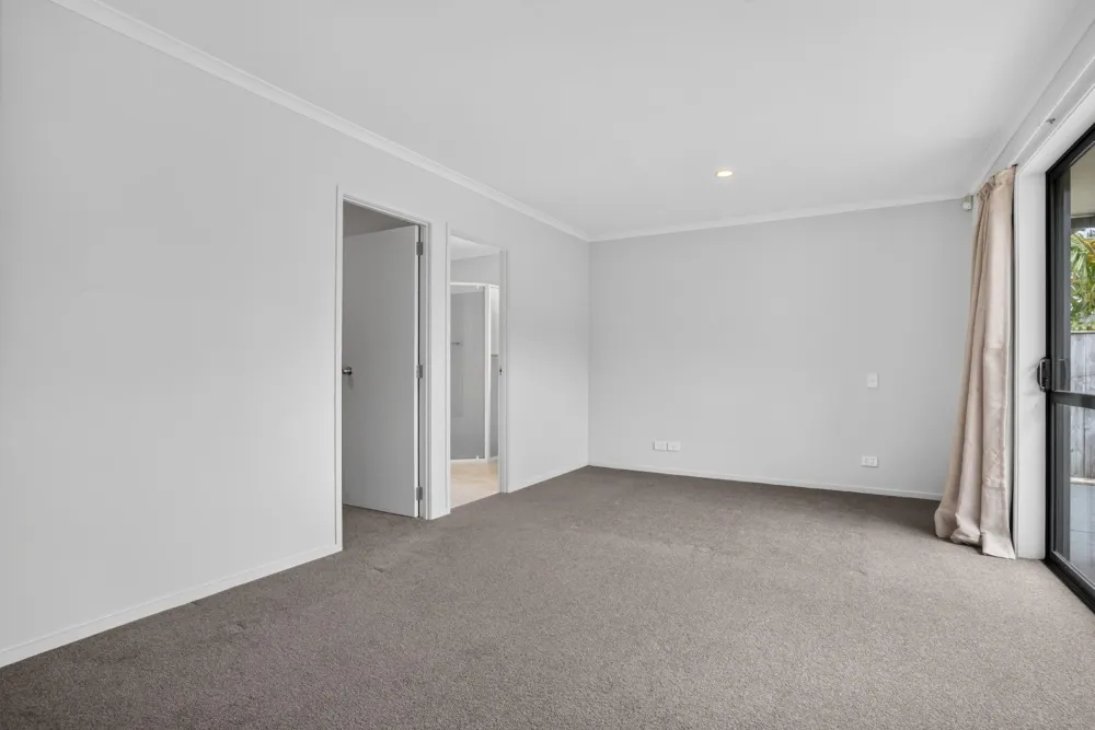 Photos of 5 Hillside Avenue