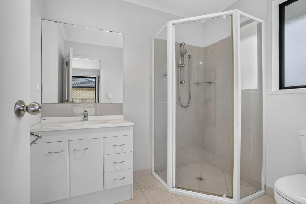 Photos of 5 Hillside Avenue