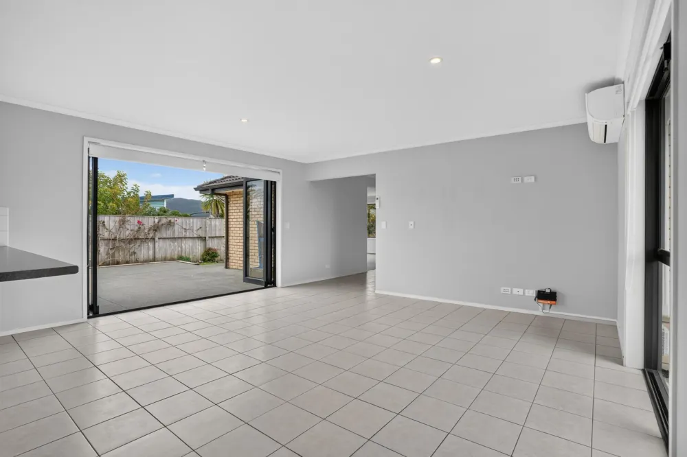 Photos of 5 Hillside Avenue