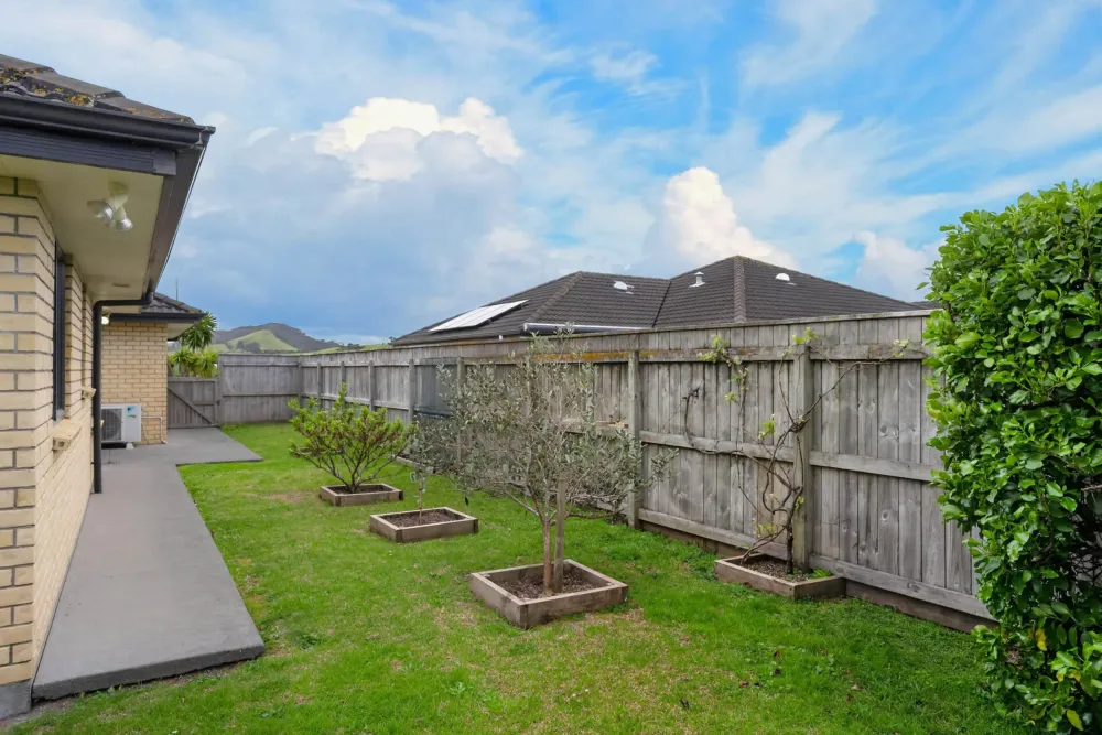 Photos of 5 Hillside Avenue