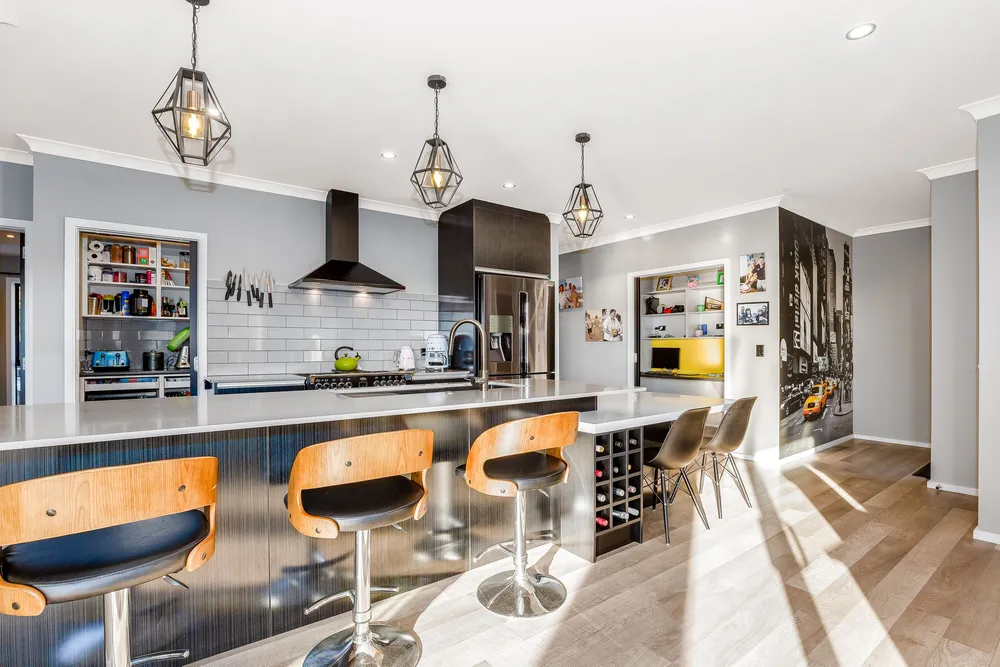 Photos of 15 Glenorchy Way