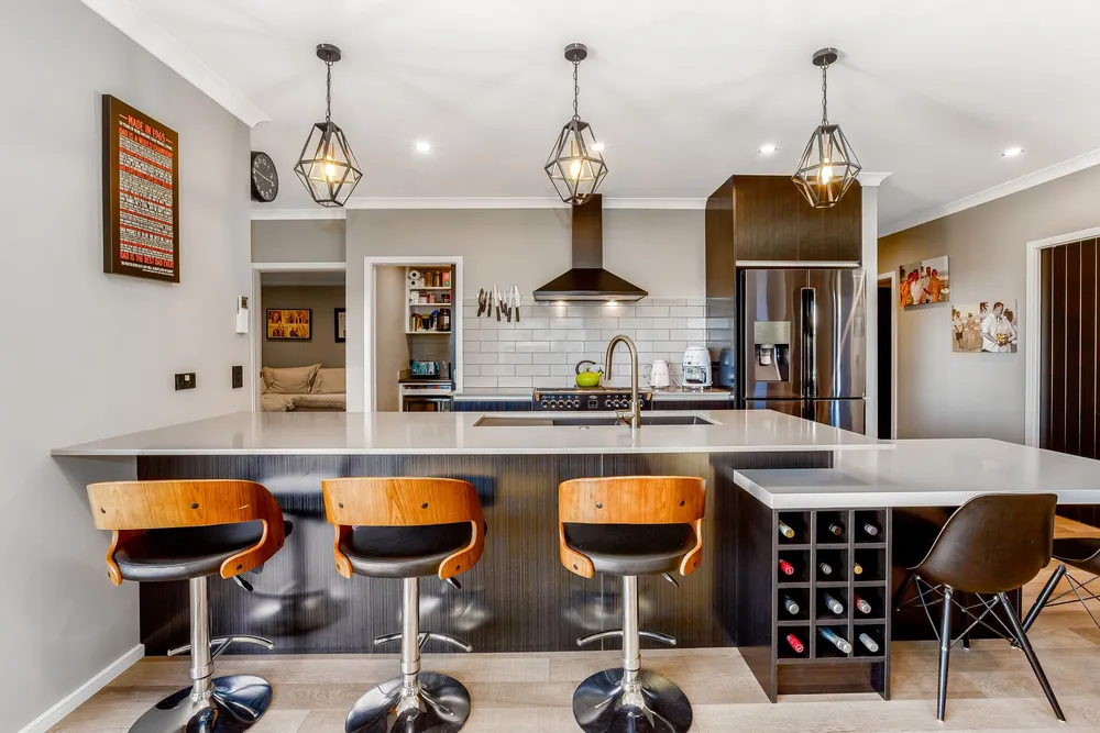 Photos of 15 Glenorchy Way