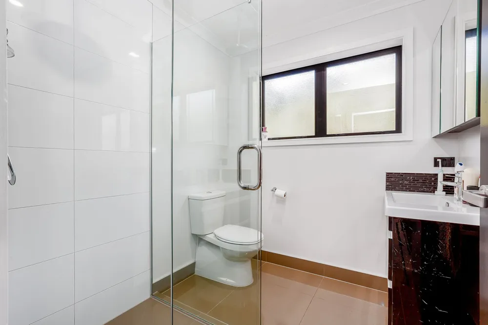 Photos of 15 Glenorchy Way