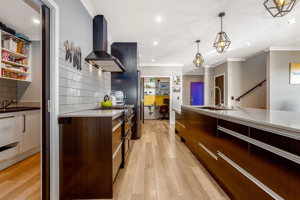 Photos of 15 Glenorchy Way