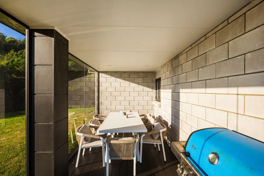 Photos of 15 Glenorchy Way