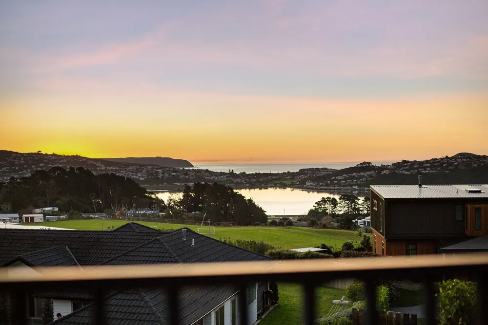 Photos of 15 Glenorchy Way