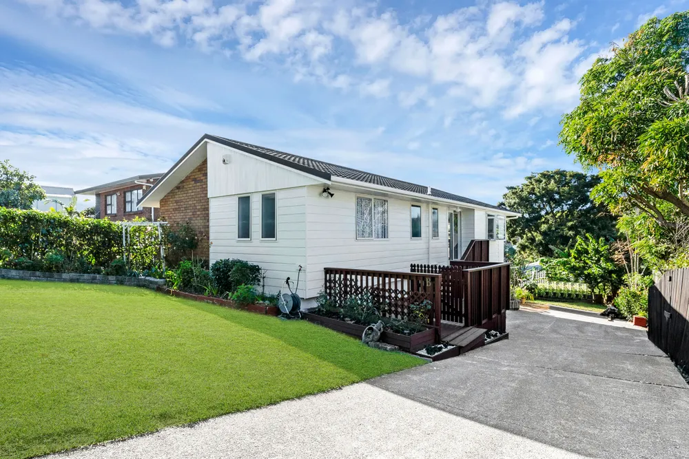 Photos of 80B Bollard Avenue