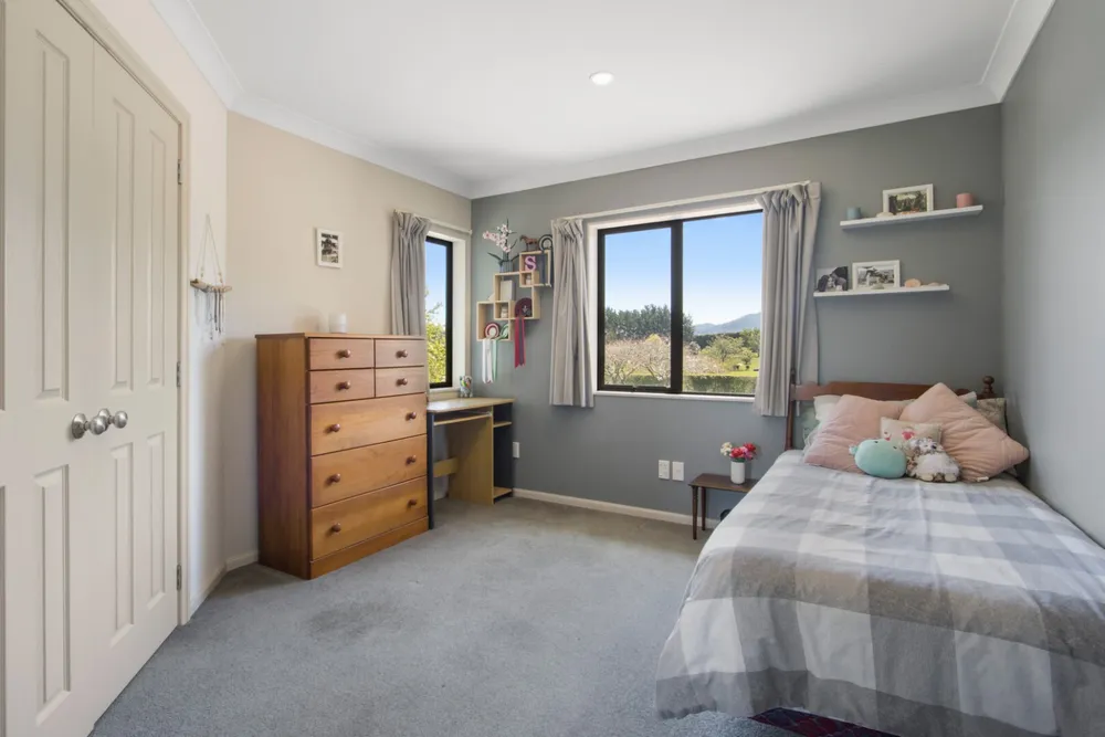 Photos of 155 Ongare Point Road