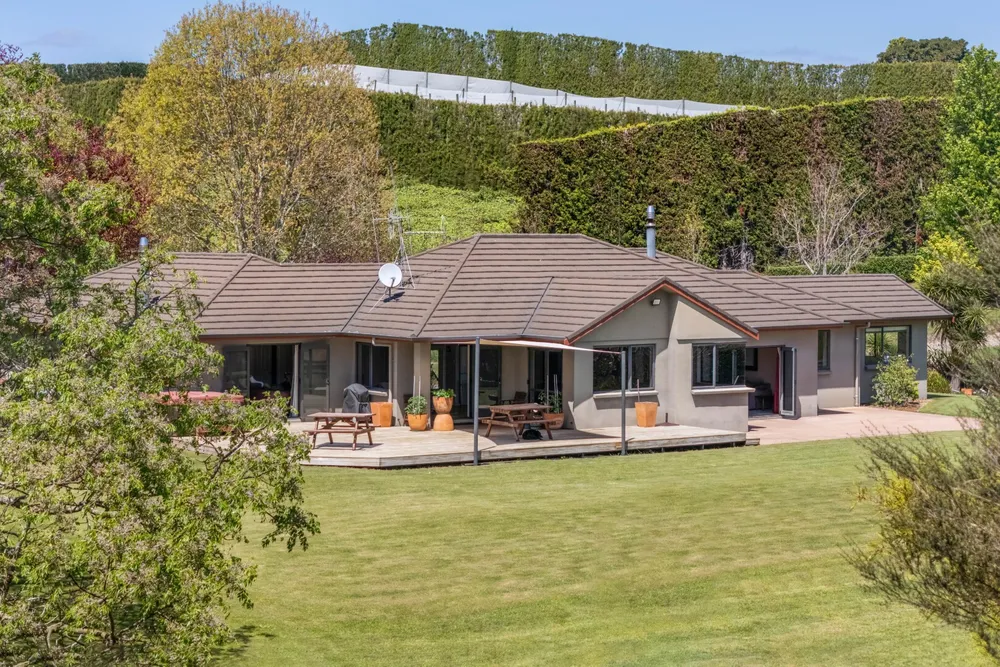 Photos of 155 Ongare Point Road