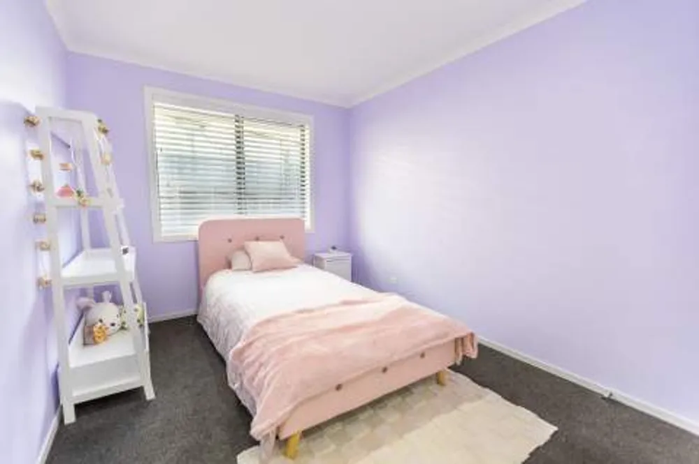 Photos of 291 Lakes Boulevard