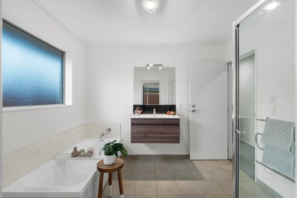Photos of 54 Rosebery Street