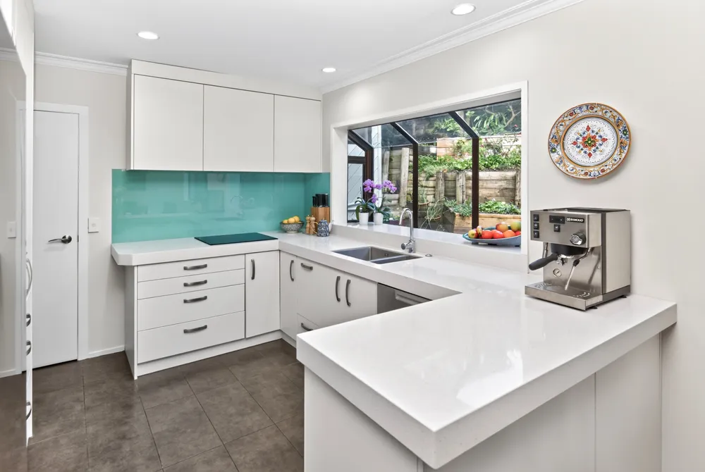 Photos of 24C Charles Dickens Drive