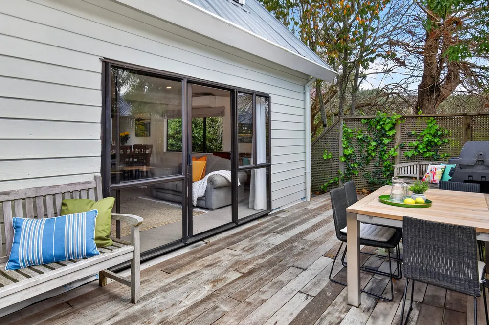 Photos of 24C Charles Dickens Drive