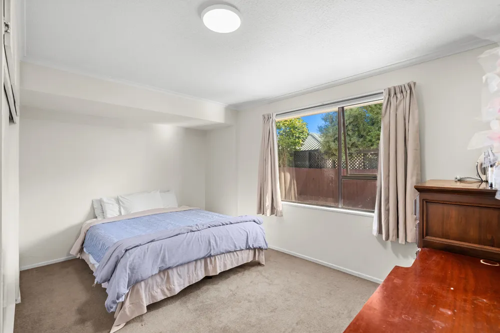 Photos of 31 Montclare Avenue