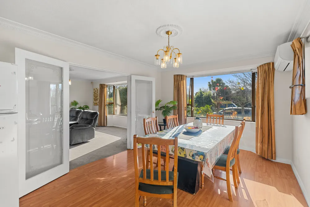 Photos of 31 Montclare Avenue