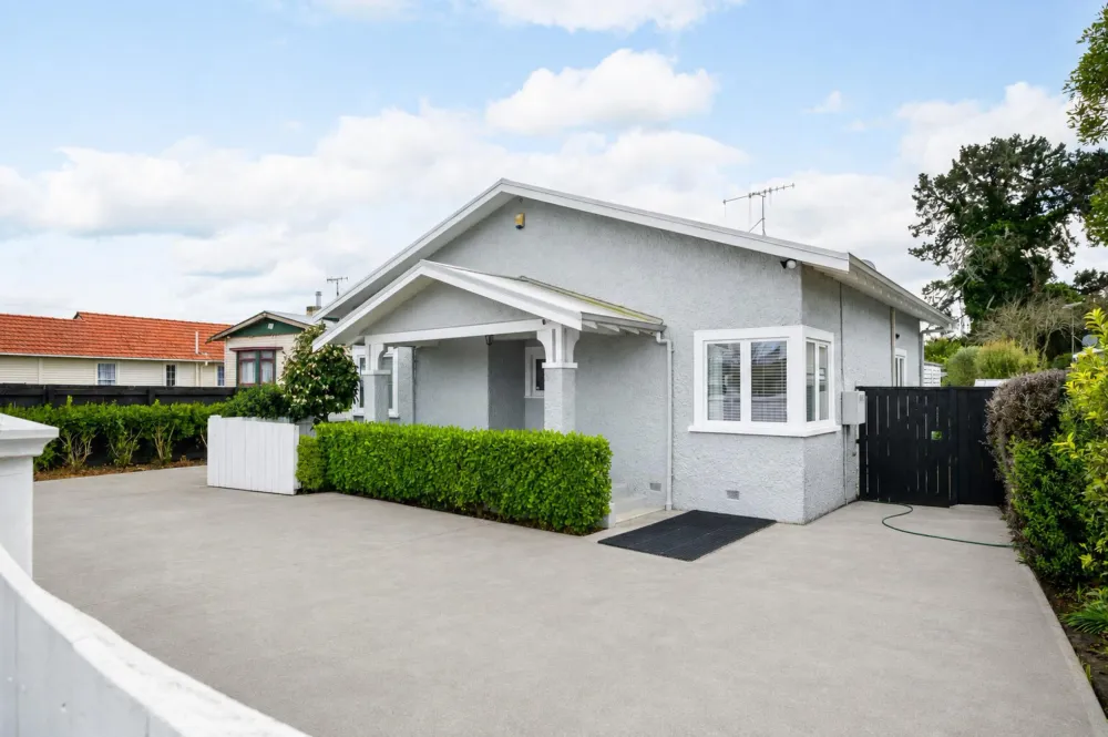 Photos of 49 Boundary Road