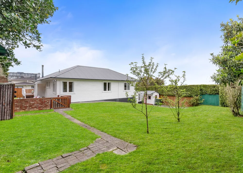 Photos of 1/5 Huka Road