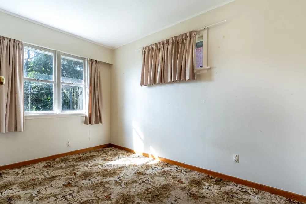 Photos of 32 Eaton Road