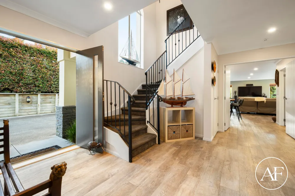 Photos of 334D Redoubt Road