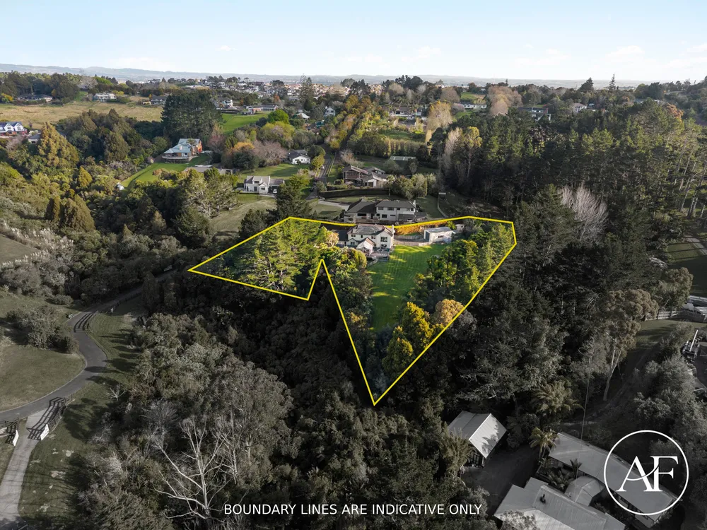 Photos of 334D Redoubt Road