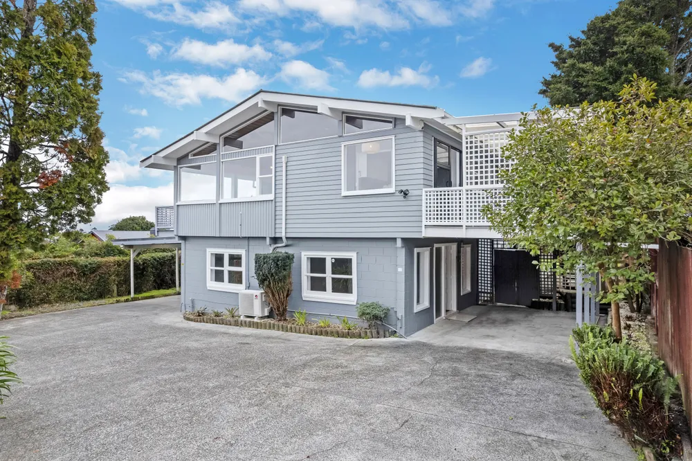 Photos of 16 Brouder Place