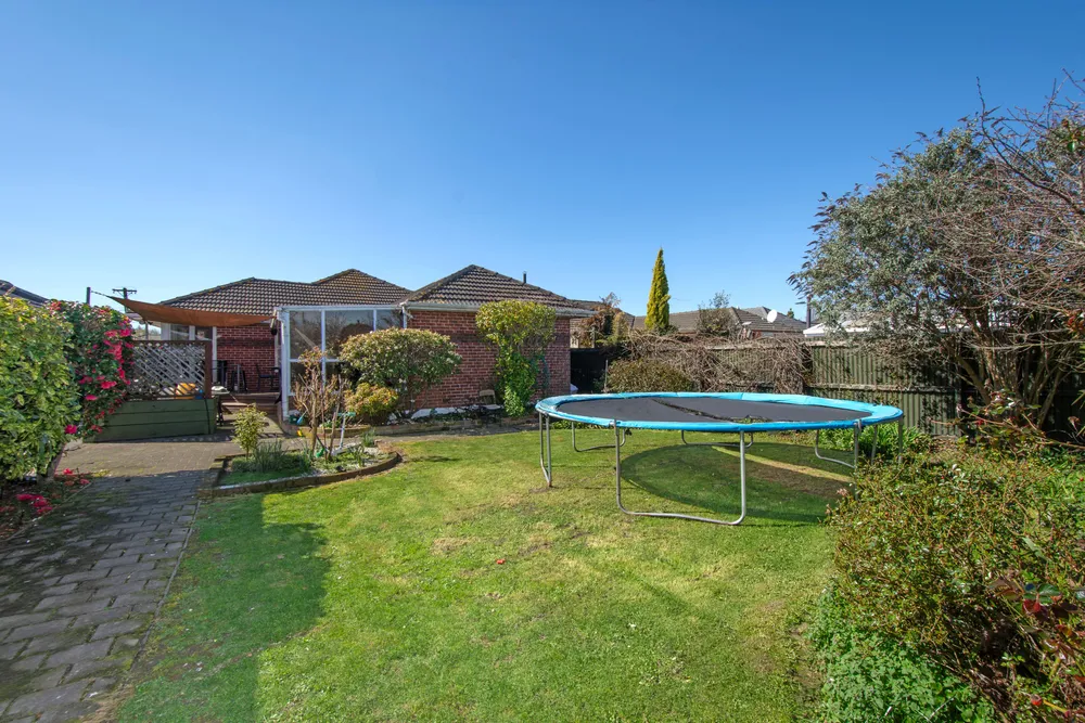 Photos of 15 Manuka Street