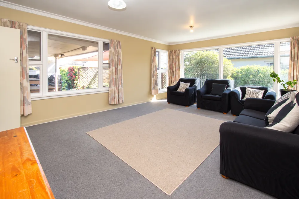 Photos of 15 Manuka Street