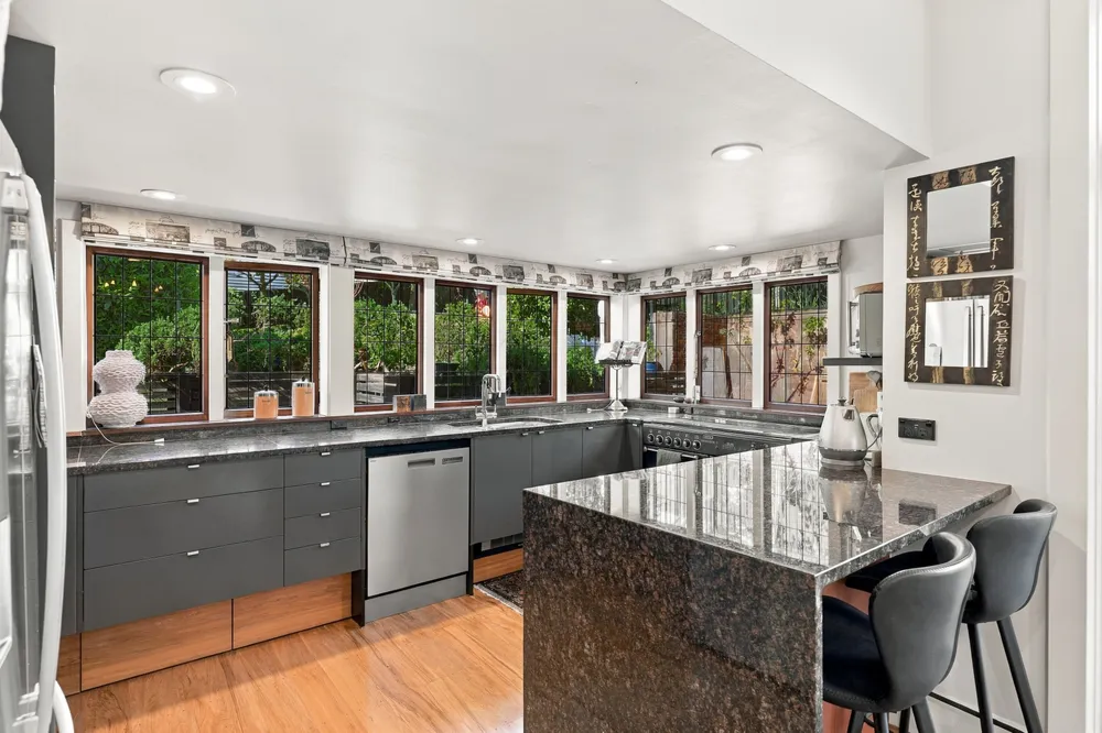 Photos of 17 Heaton Rhodes Place