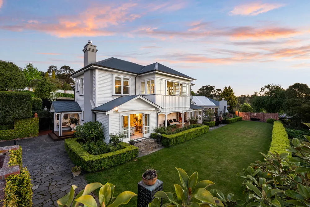 Photos of 17 Heaton Rhodes Place
