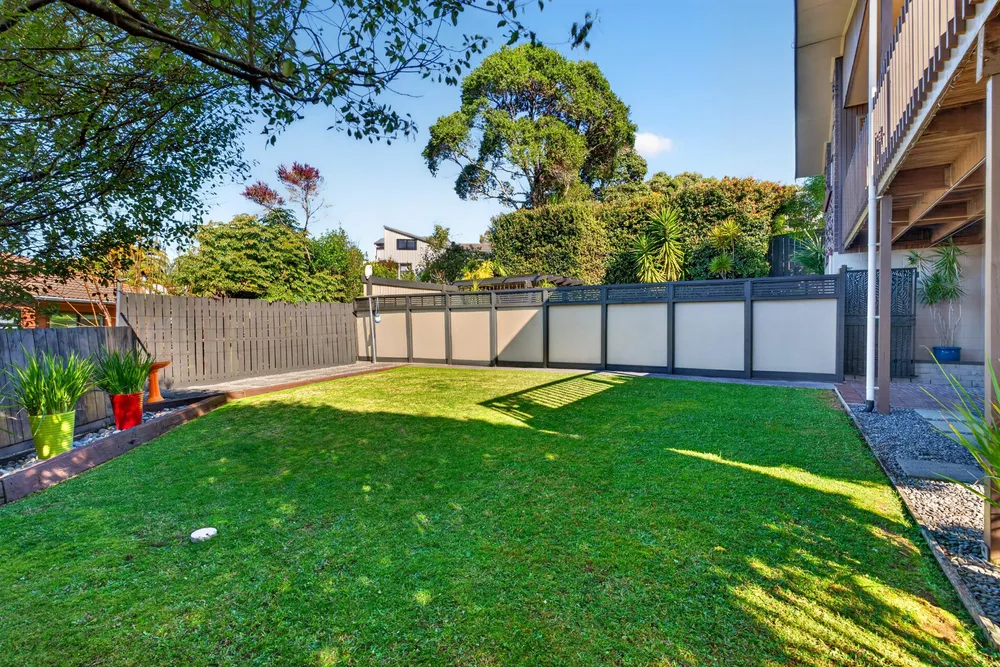 Photos of 4 Valdese Rise