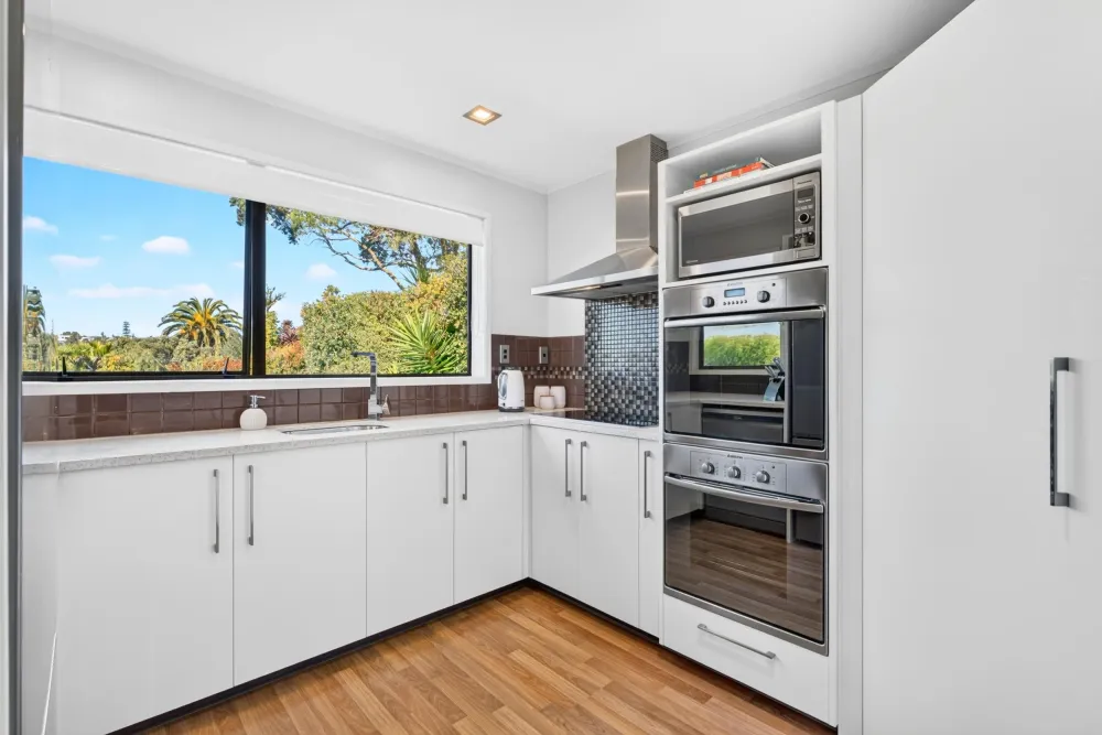 Photos of 4 Valdese Rise