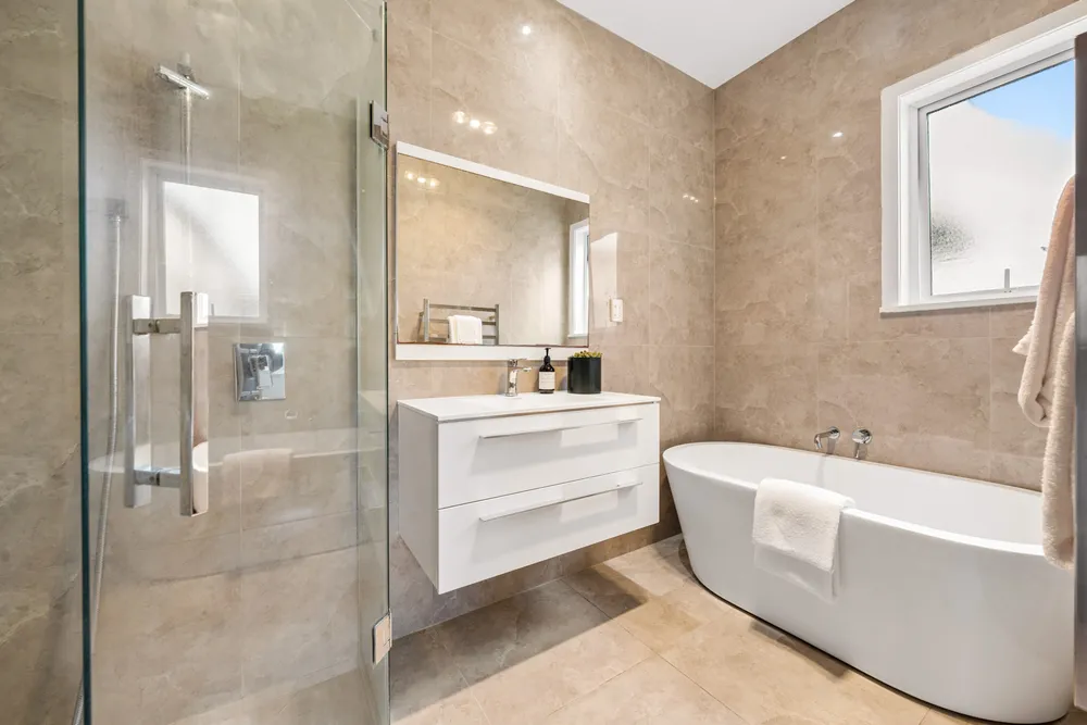 Photos of 32 Hendon Avenue